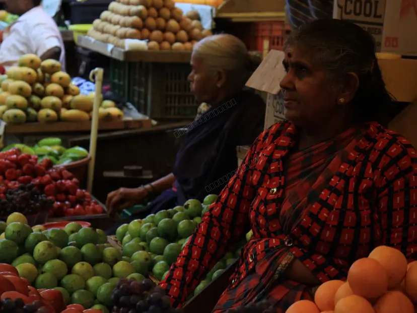 innocent-eyes-selling-fruits